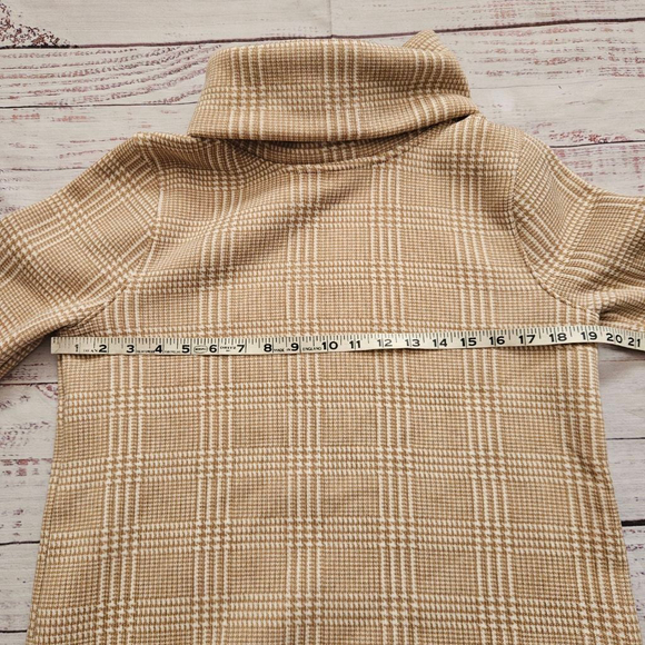 J. Crew Tan White Houndstooth Cowl Neck Neutral Capsule Sweater Womens Medium - Picture 5 of 5